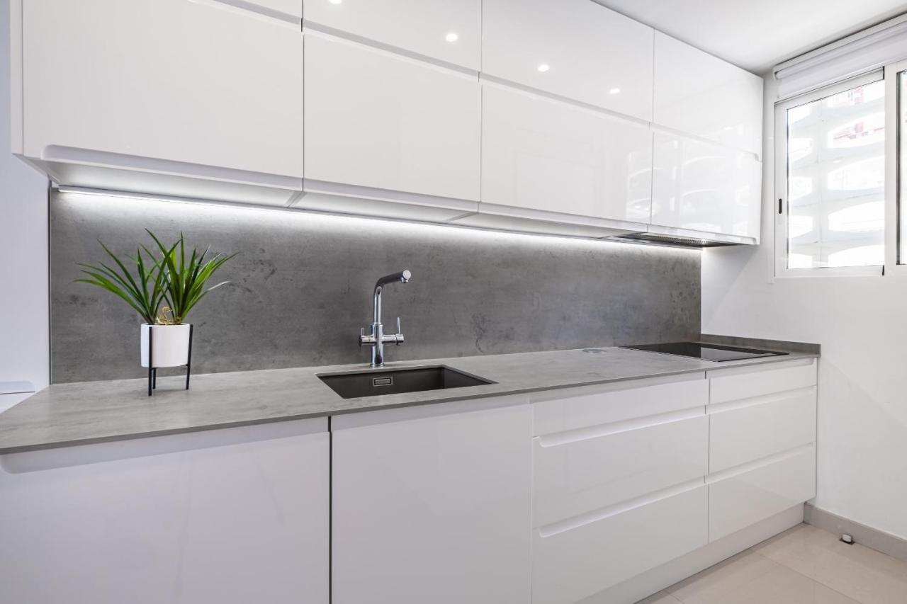 La Perla Benidorm Apartment Seaview & Pool Levante Beach Exteriör bild
